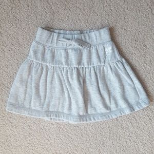 ❤ 4/$20 Gap Gray Skirt